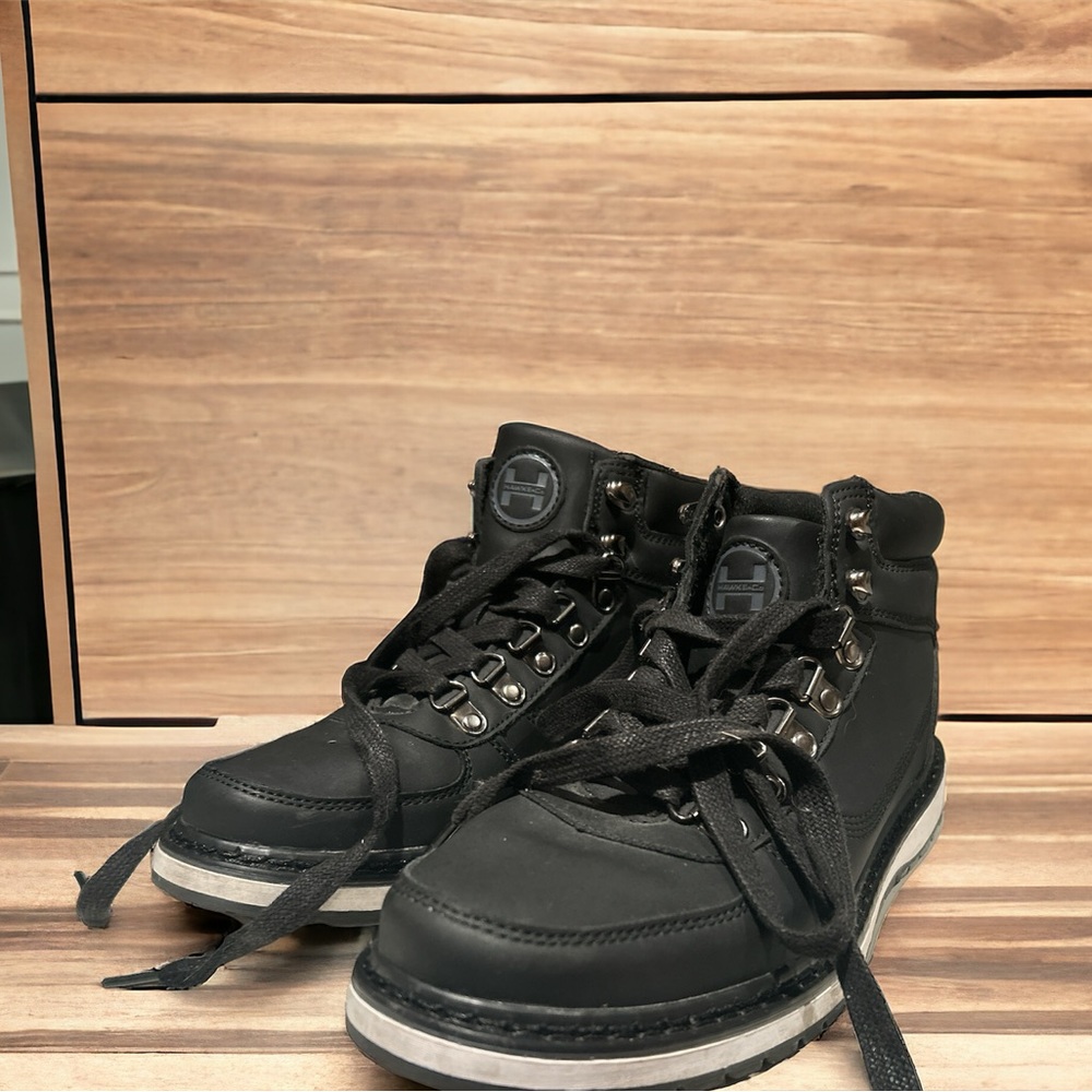 Hawke & Co black leather walking boots